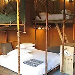 Noah Surf House Portugal *