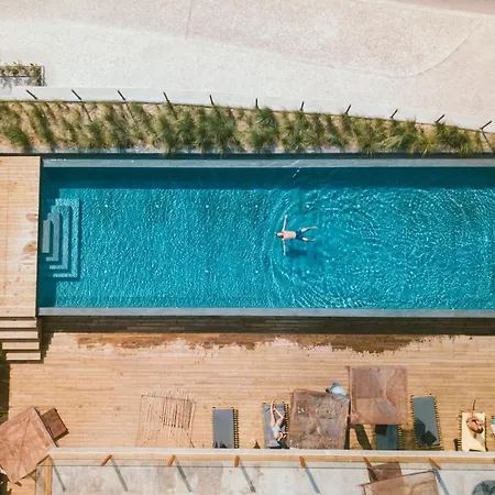 Noah Surf House Portugal * Santa Cruz (Oeste)