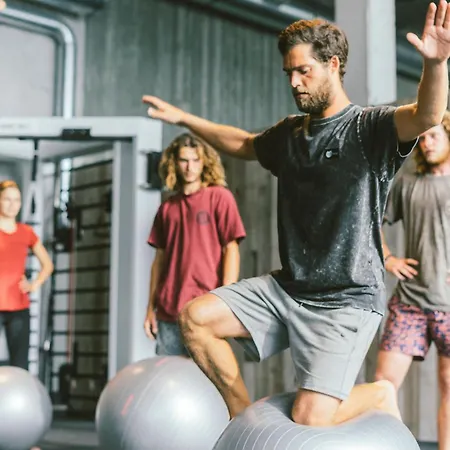 Noah Surf House Portugal