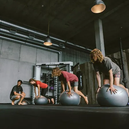 Noah Surf House Portugal Hotel