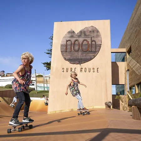 Noah Surf House Portugal Hotel *