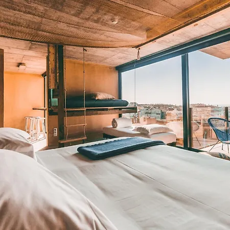 Noah Surf House Portugal Hotel *