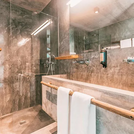 Noah Surf House Portugal 酒店 圣克鲁斯