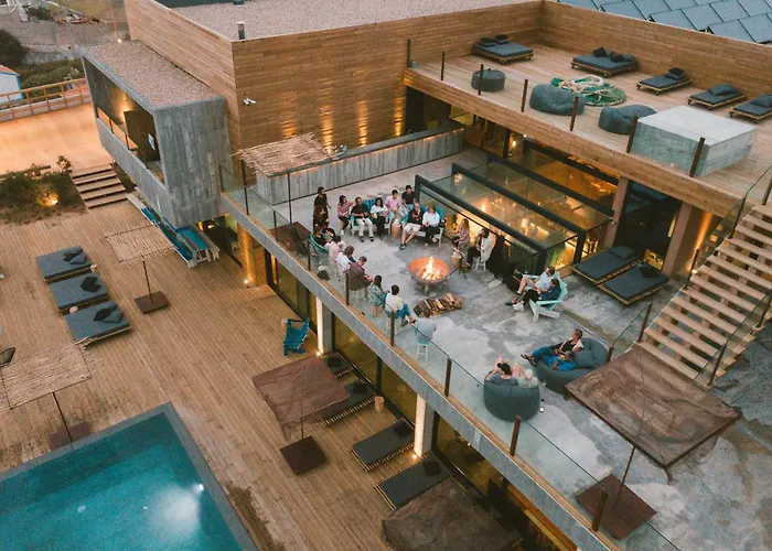 Noah Surf House Portugal Hotel