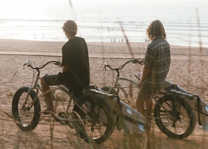 Noah Surf House Portugal ホテル サンタ・クルーズ